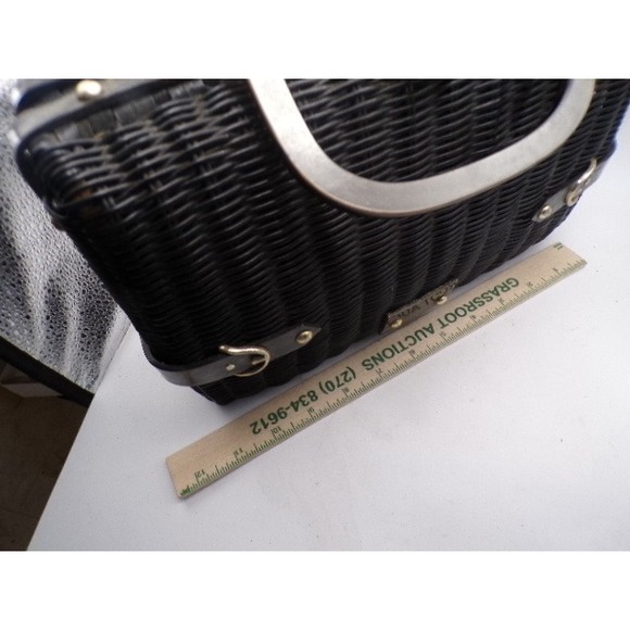 Vintage 50s Black Wicker Lucite Handle Handbag Made in Hong Kong Mid Century - Picture 6 of 6